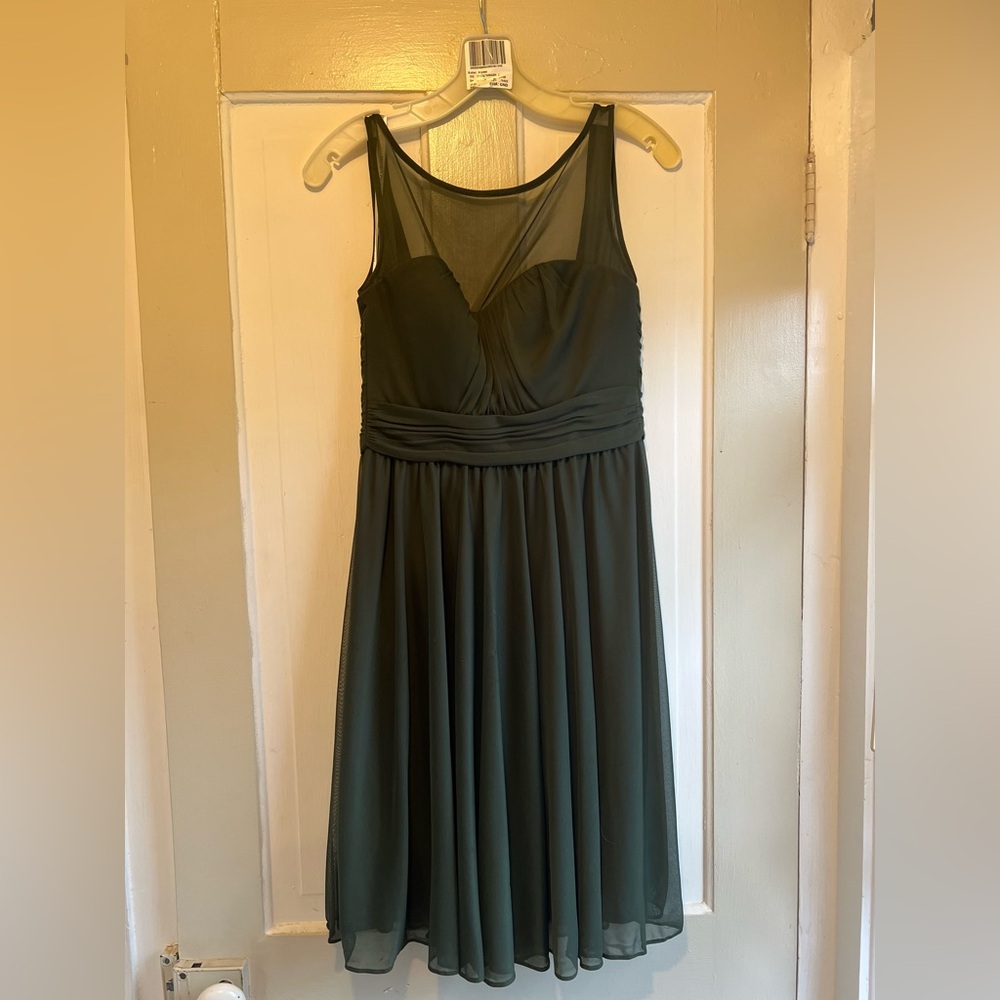 David's Bridal Green Sleeveless Midi Dress for Prom